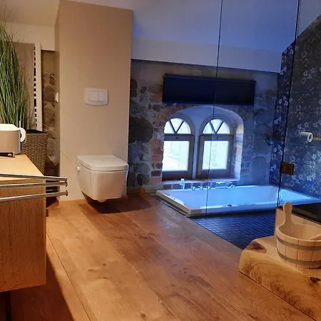 Architektenwohnung Mit Sauna Und Whirlwanne, Badeteich - Naehe Saechsische Schweiz, Dresden Großharthau