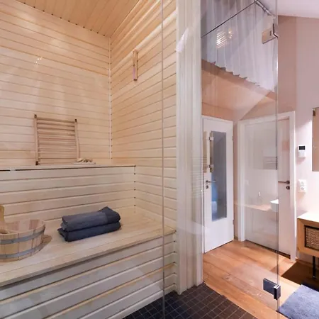 Edles Hideaway Mit Privatsauna, Whirlwanne & Kamin - Fuer Kurzentschlossene * Großharthau